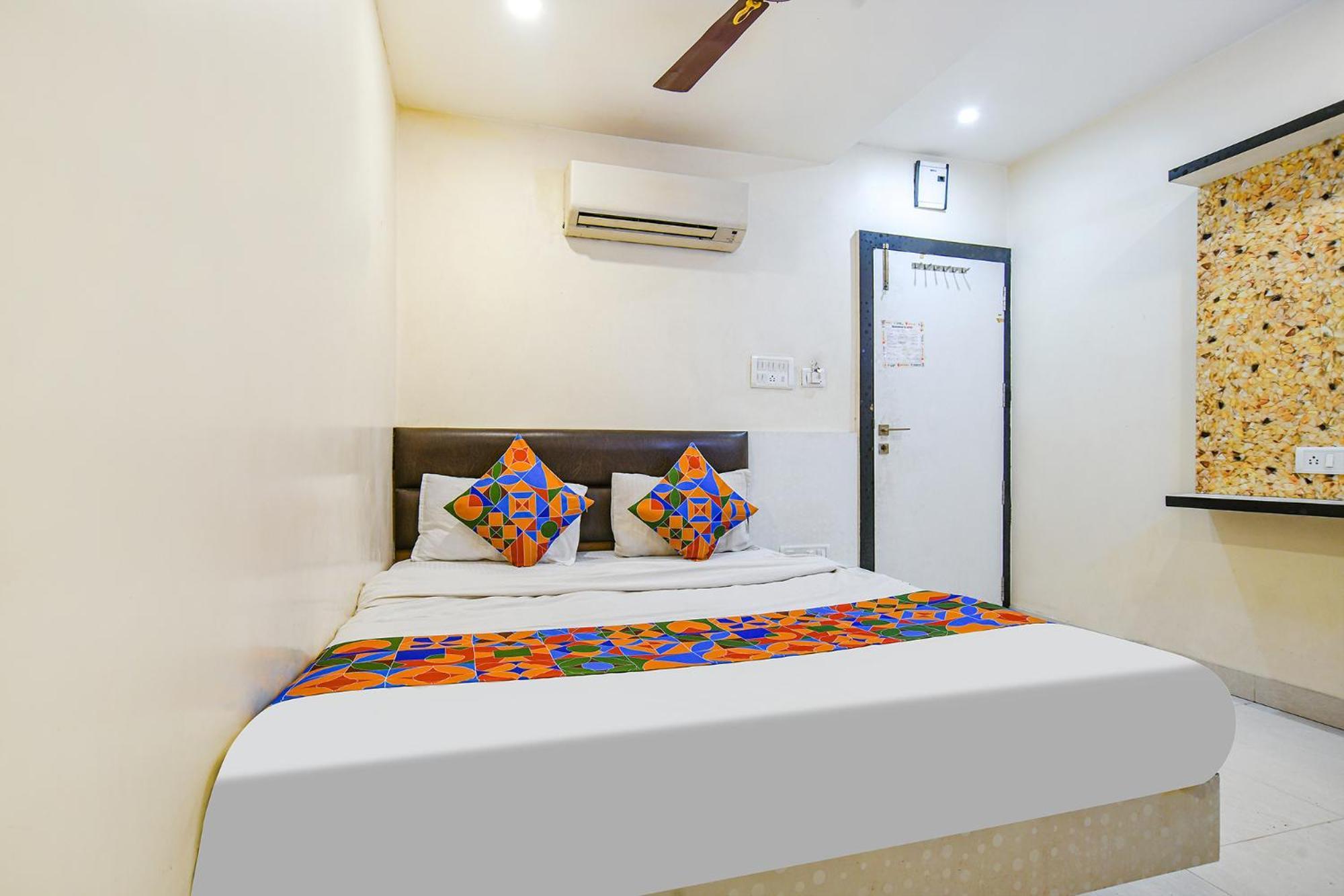 Fabhotel Shivam Palace- Near Mahakal Mandir Удджайн Экстерьер фото