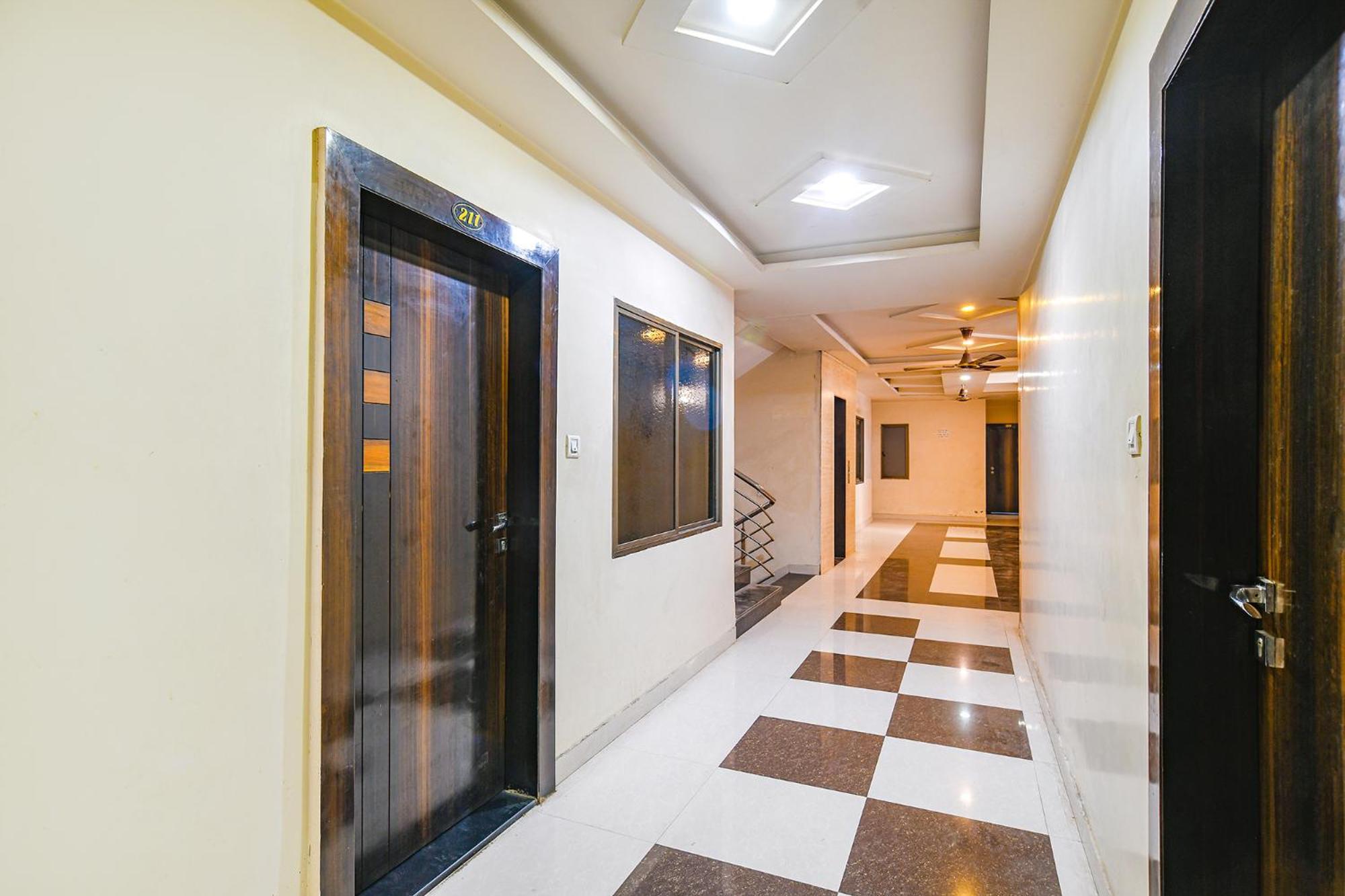 Fabhotel Shivam Palace- Near Mahakal Mandir Удджайн Экстерьер фото